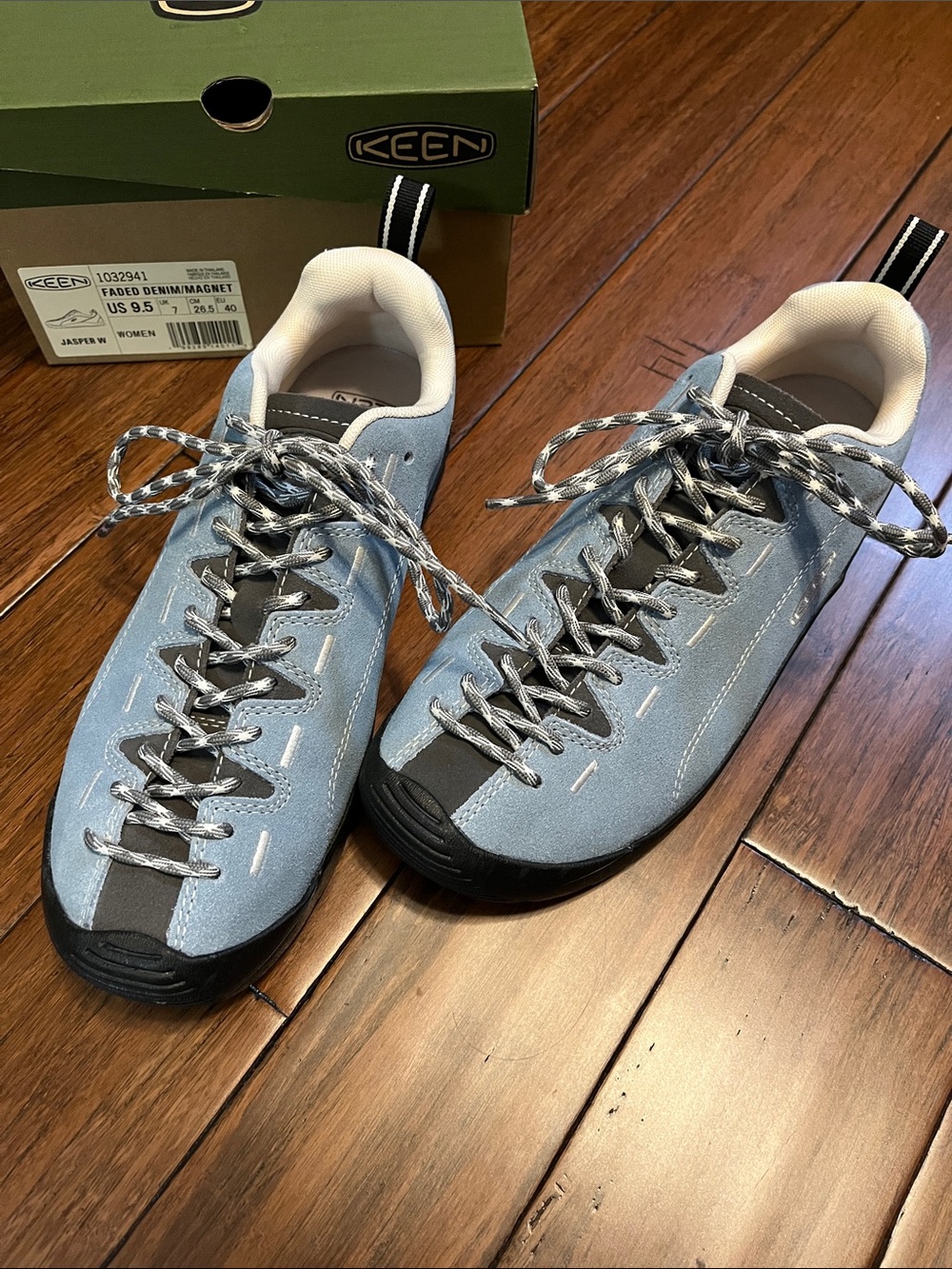 KEEN faded denim/ magnet jasper womens 9.5 shoes